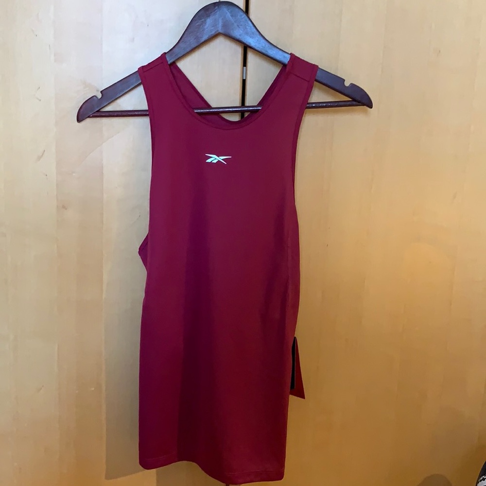 2/$30❤️ REEBOK Run Speedwick Tank NWT